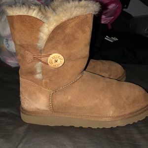 Ugg Bailey button boots